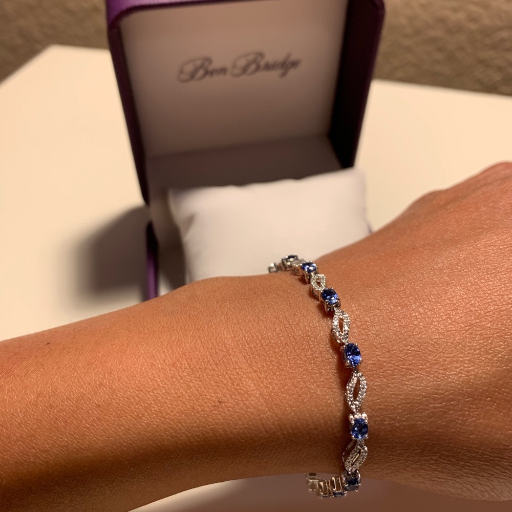 Blue Sapphire & diamonds 14k White gold bracelet